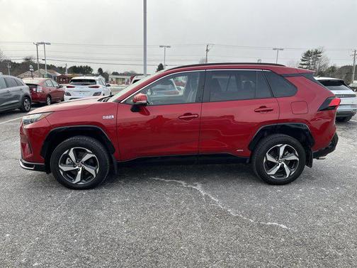 2024 Toyota RAV4 Prime SE