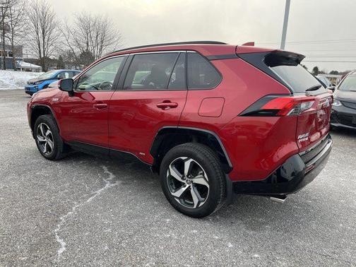 2024 Toyota RAV4 Prime SE