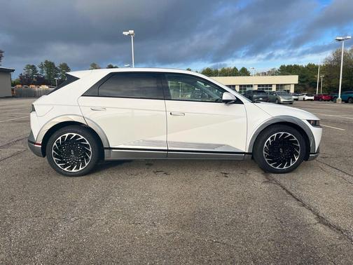 Atlas White 2023 Hyundai IONIQ 5 Limited