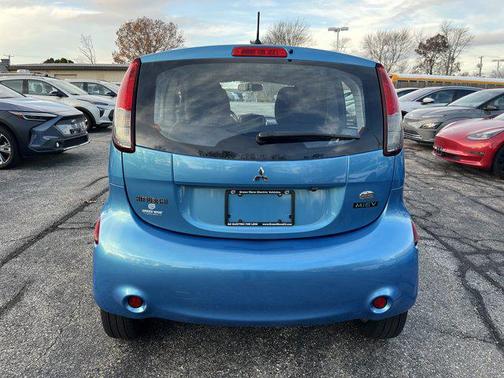 2016 Mitsubishi i-MiEV ES