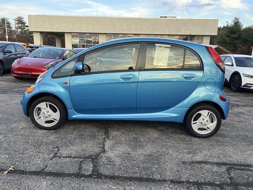 2016 Mitsubishi i-MiEV ES