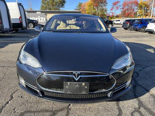 2013 Tesla Model S 90