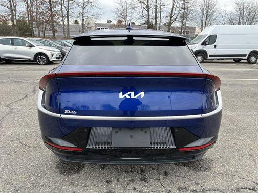 2024 Kia EV6 Wind