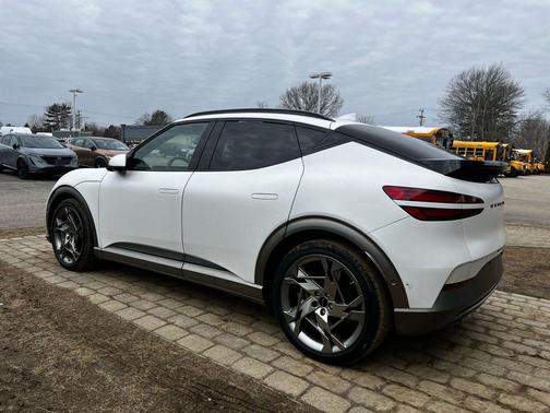 Matterhorn White Matte 2023 Genesis GV60 Performance AWD