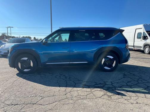 2024 Kia EV9 Wind