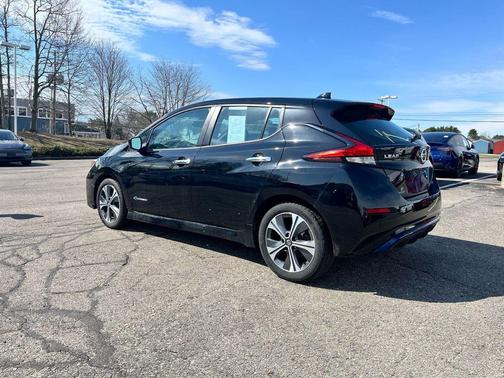 Super Black 2019 Nissan Leaf SV