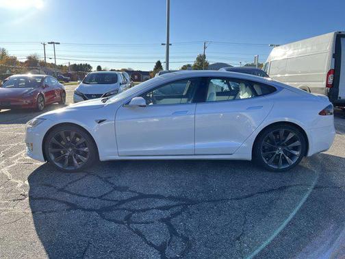 2020 Tesla Model S Long Range