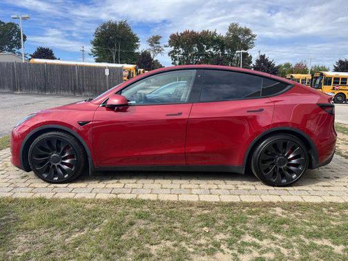 2022 Tesla Model Y Performance Dual Motor All-Wheel Drive