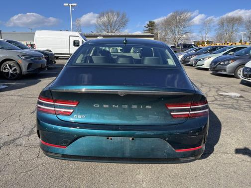 2023 Genesis Electrified G80 Base