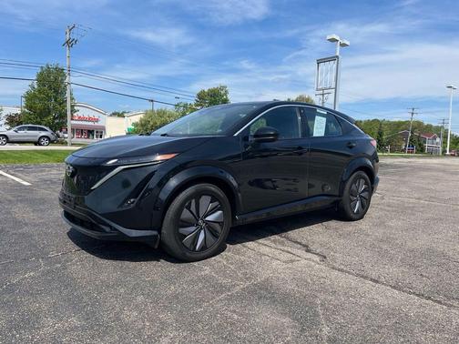 Black Diamond Pearl 2023 Nissan ARIYA EVOLVE+