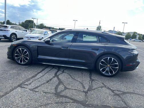 2022 Porsche Taycan 4