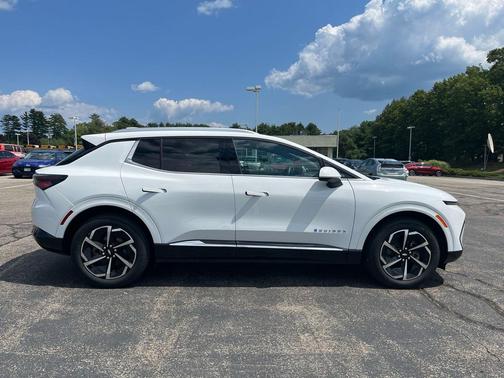 White 2024 Chevrolet Equinox EV 2LT