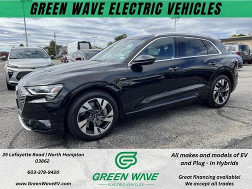 2022 Audi e-tron Premium Plus