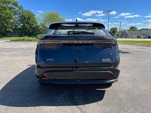 Northern Lights Metallic 2023 Nissan ARIYA EVOLVE+