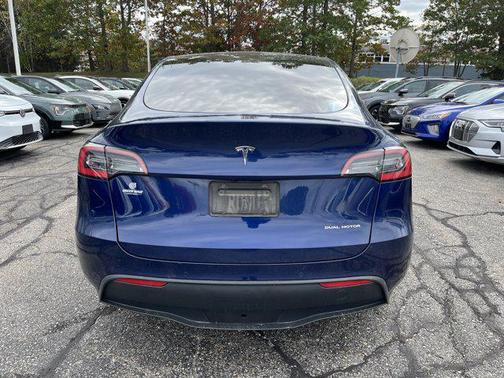 2021 Tesla Model Y Long Range Dual Motor All-Wheel Drive