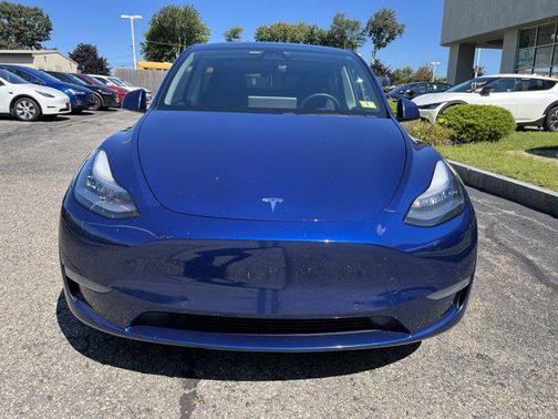 2021 Tesla Model Y Long Range Dual Motor All-Wheel Drive