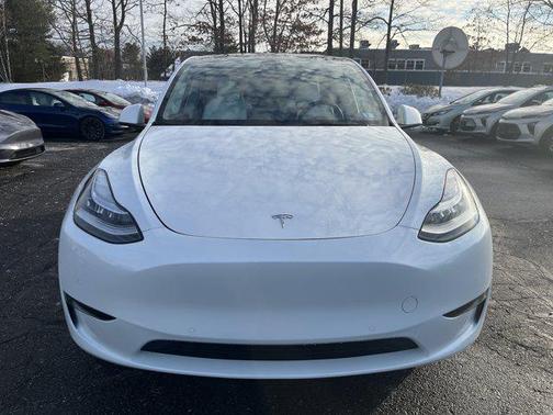 2022 Tesla Model Y Long Range Dual Motor All-Wheel Drive