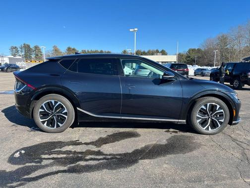 2023 Kia EV6 Wind