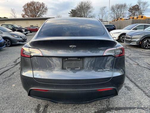 2021 Tesla Model Y Long Range Dual Motor All-Wheel Drive