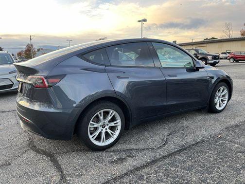 2021 Tesla Model Y Long Range Dual Motor All-Wheel Drive