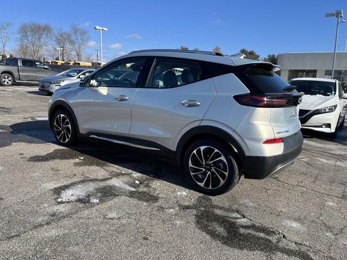 2023 Chevrolet Bolt EUV FWD Premier