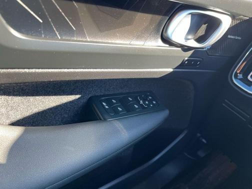 2023 Volvo XC40 Recharge Pure Electric Twin Ultimate