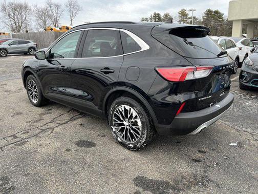 2021 Ford Escape Titanium