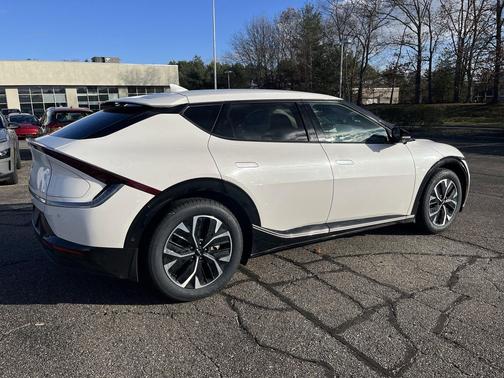 2022 Kia EV6 Wind
