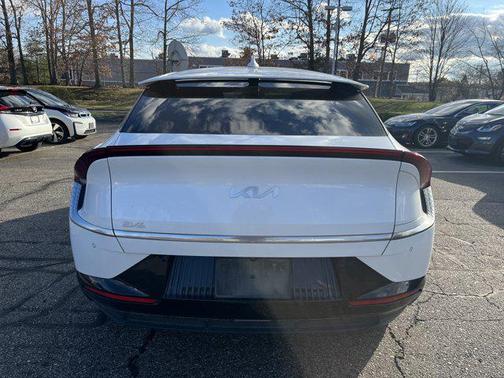 2022 Kia EV6 Wind