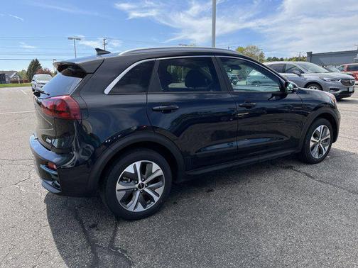2022 Kia Niro EV EX