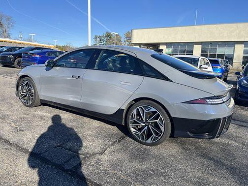 2023 Hyundai IONIQ 6 Limited