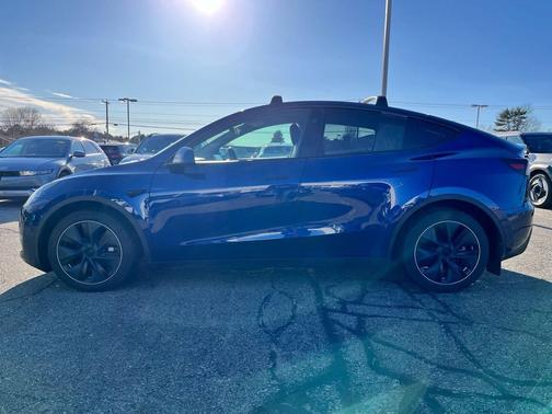 2023 Tesla Model Y Long Range Dual Motor All-Wheel Drive