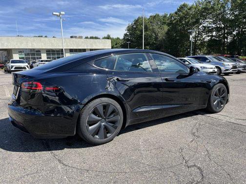 2022 Tesla Model S Base