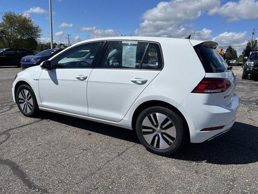 2019 Volkswagen e-Golf SE