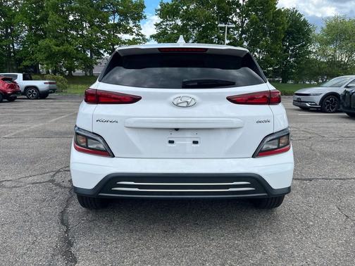 Lunar White 2023 Hyundai KONA EV SEL