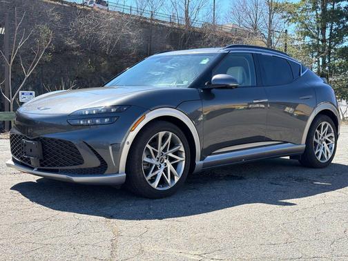Himalayan Gray 2023 Genesis GV60 Advanced AWD