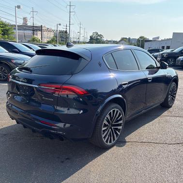 Blu Nobile Tri-Coat 2023 Maserati Grecale Modena