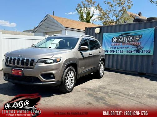 Light Brownstone Pearlcoat 2019 Jeep Cherokee Latitude