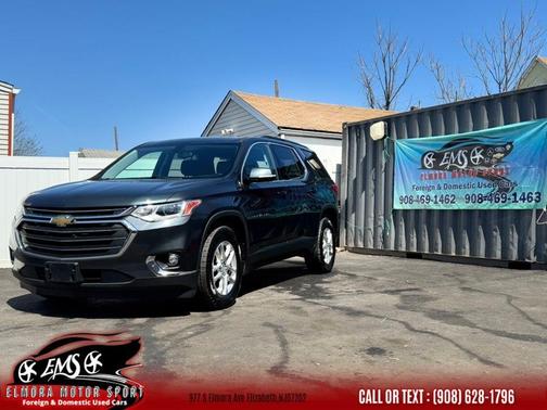 Graphite Metallic 2019 Chevrolet Traverse LT Cloth