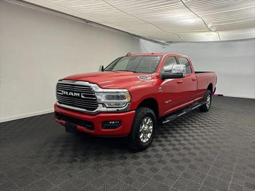 2024 RAM 3500 Laramie Crew Cab 4x4 8 Box