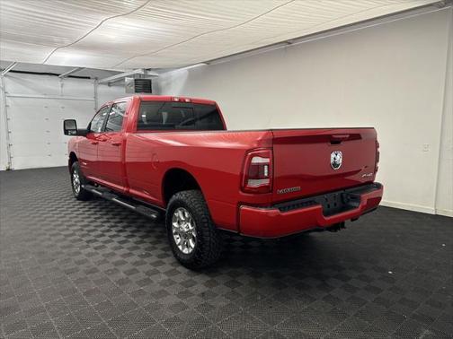 2024 RAM 3500 Laramie Crew Cab 4x4 8 Box