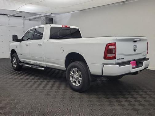 2024 RAM 3500 Laramie Crew Cab 4x4 8 Box