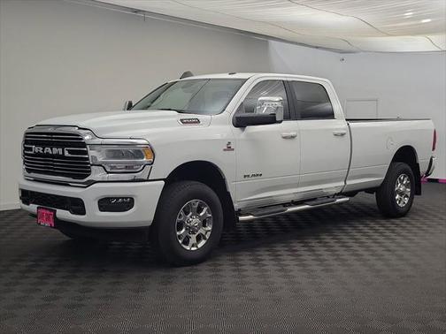 2024 RAM 3500 Laramie Crew Cab 4x4 8 Box