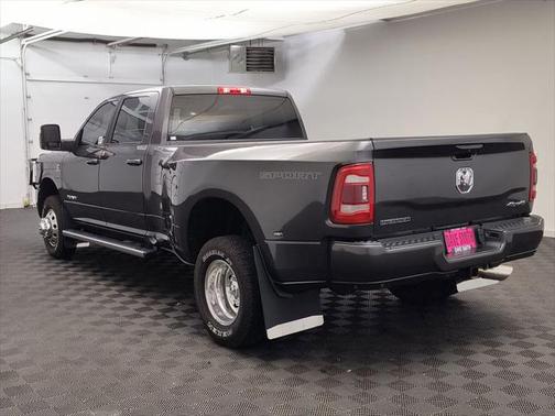 2023 RAM 3500 Big Horn Crew Cab 4x4 8 Box
