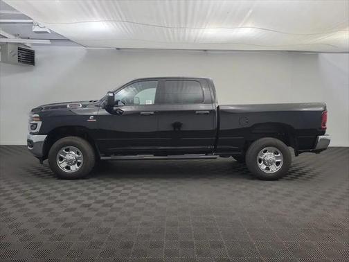 2025 RAM 2500 Tradesman Crew Cab 4x4 64' Box