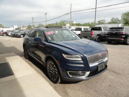 2020 Lincoln Nautilus Reserve