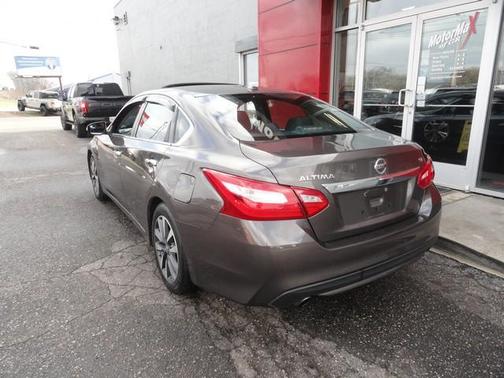 2017 Nissan Altima SL