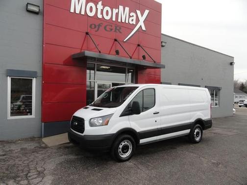 2019 Ford Transit-250 