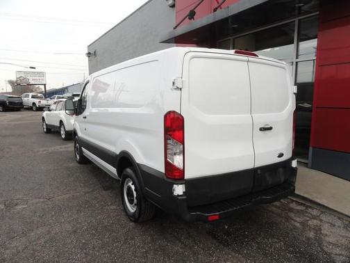 2019 Ford Transit-250 