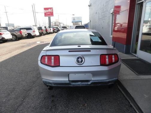 2011 Ford Mustang
